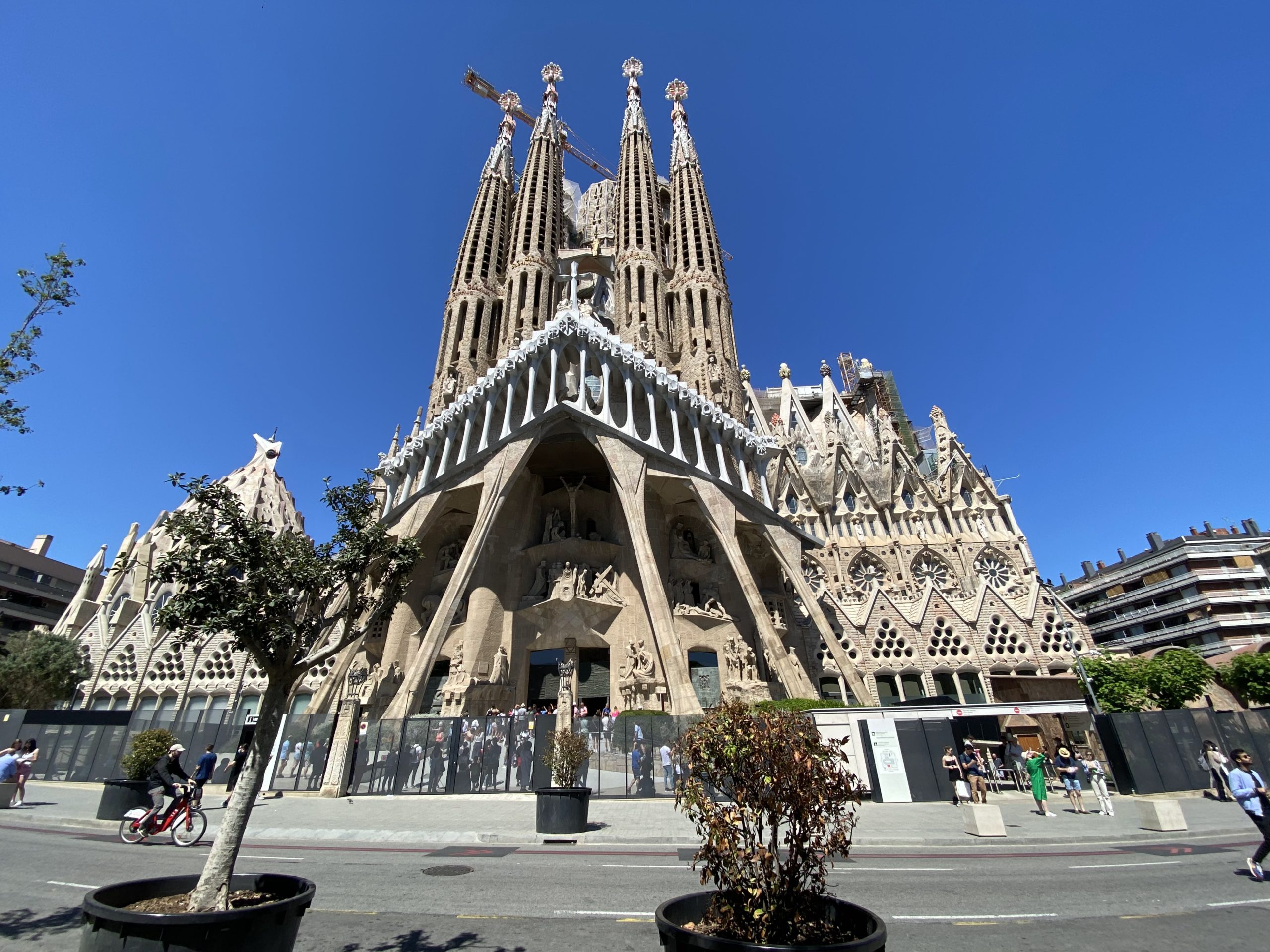 Barcelona: Park Guell & Sagrada Familia